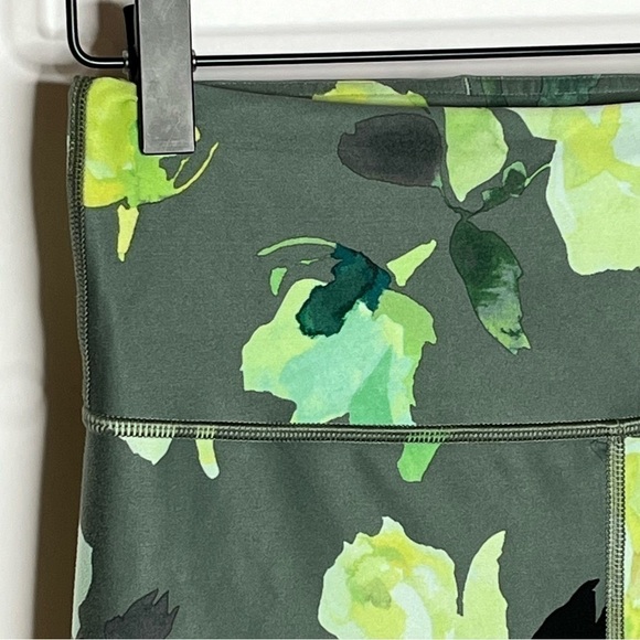 ATHLETA Elation Floral 7/8 Tight Size Small - Picture 6 of 12